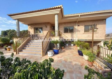 Villa with 3 bedrooms and 2 bathrooms in Rafal, Alicante