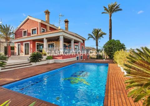 Villa with 6 bedrooms and 7 bathrooms in Algorfa, Alicante