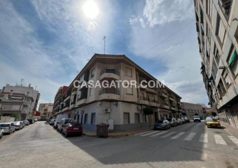 Apartment with 3 bedrooms and 1 bathrooms in Dolores, Alicante