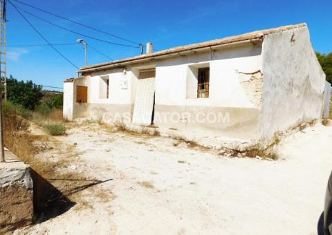 Finca with 2 bedrooms and 0 bathrooms in Torremendo, Alicante