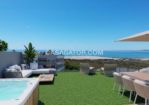 Penthouse with 2 bedrooms and 2 bathrooms in Santa Pola, Alicante