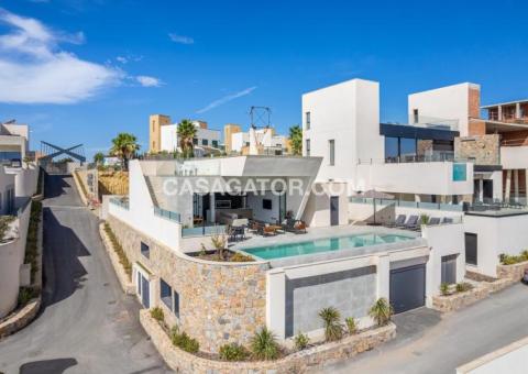 Villa with 5 bedrooms and 6 bathrooms in Rojales, Alicante