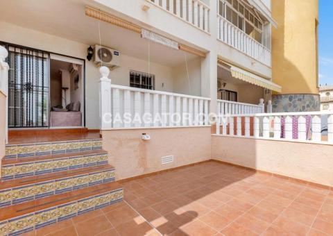 Apartment with 2 bedrooms and 1 bathrooms in Orihuela Costa, Alicante