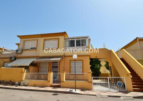 Apartment with 1 bedrooms and 1 bathrooms in Orihuela Costa, Alicante
