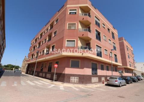 Apartment with 2 bedrooms and 1 bathrooms in Formentera del Segura, Alicante