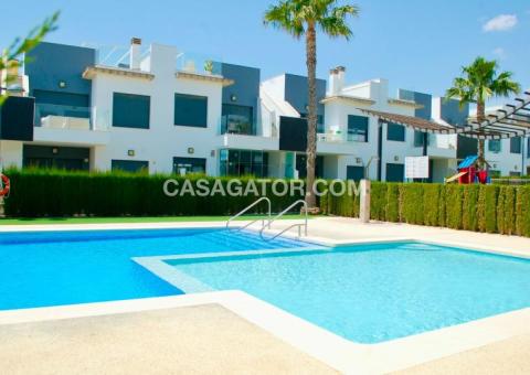 Apartment with 2 bedrooms and 2 bathrooms in Pilar de la Horadada, Alicante