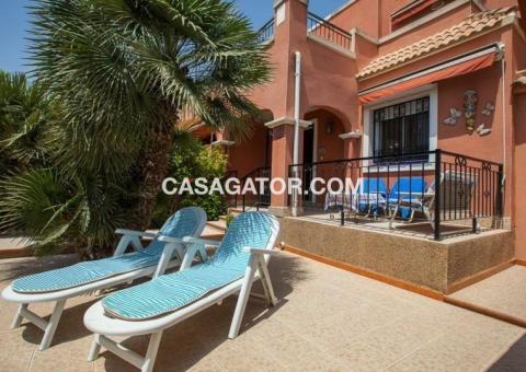 Semi detached with 3 bedrooms and 2 bathrooms in Los Montesinos, Alicante