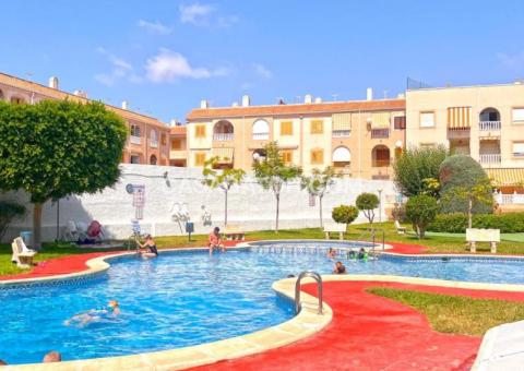 Apartment with 2 bedrooms and 1 bathrooms in Torrevieja, Alicante