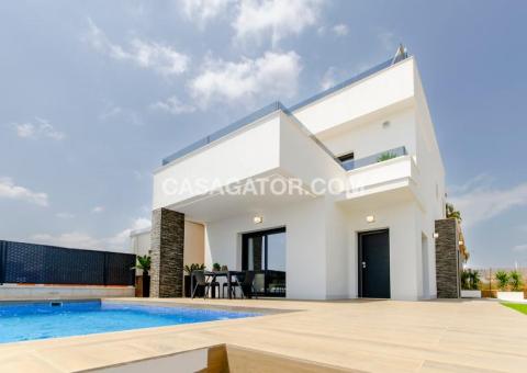 Villa with 3 bedrooms and 3 bathrooms in Orihuela Costa, Alicante