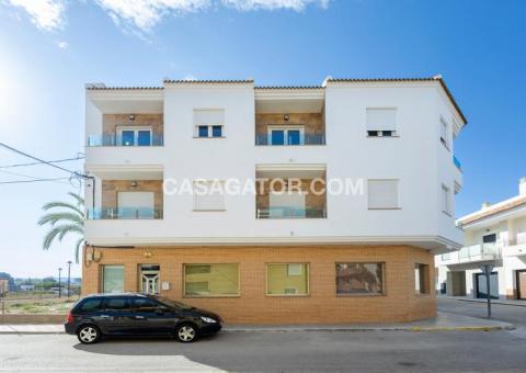 Apartment with 3 bedrooms and 2 bathrooms in Jacarilla, Alicante