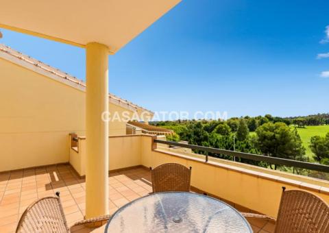 Penthouse with 2 bedrooms and 2 bathrooms in Orihuela Costa, Alicante