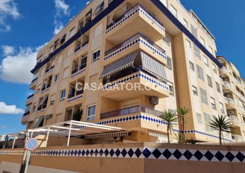 Apartment with 2 bedrooms and 2 bathrooms in Guardamar del Segura, Alicante