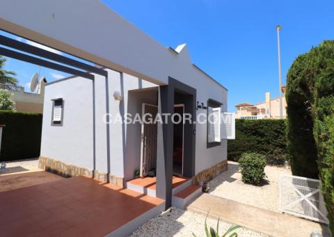 Villa with 1 bedrooms and 1 bathrooms in Algorfa, Alicante