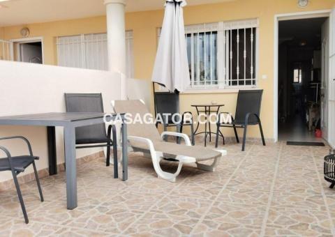 Townhouse with 2 bedrooms and 1 bathrooms in Orihuela Costa, Alicante