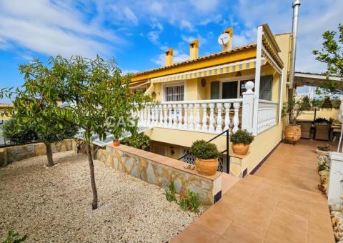 Semi detached with 3 bedrooms and 2 bathrooms in Rojales, Alicante