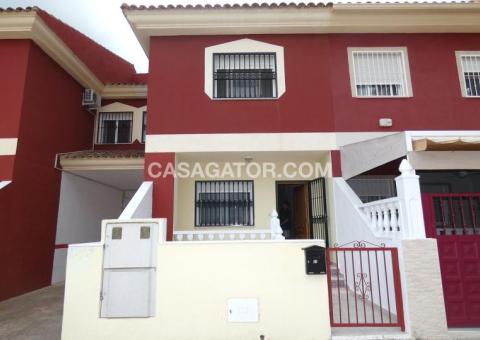 Townhouse with 3 bedrooms and 2 bathrooms in Algorfa, Alicante