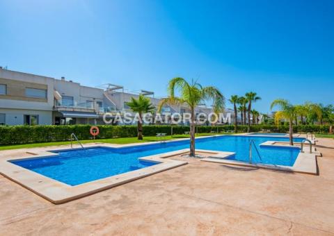 Bungalow with 3 bedrooms and 2 bathrooms in Vistabella, Alicante