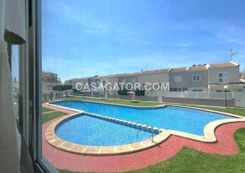 Apartment with 2 bedrooms and 1 bathrooms in Torrevieja, Alicante