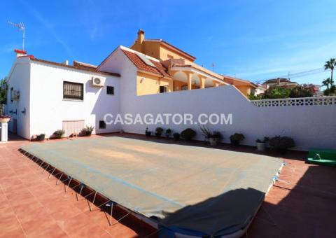 Townhouse with 3 bedrooms and 1 bathrooms in Benijófar, Alicante