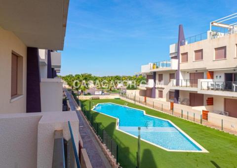 Apartment with 2 bedrooms and 2 bathrooms in Pilar de la Horadada, Alicante