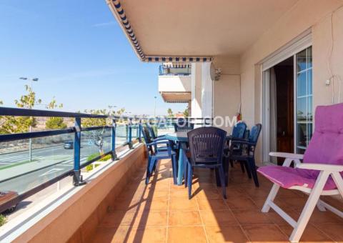 Apartment with 3 bedrooms and 2 bathrooms in Pilar de la Horadada, Alicante