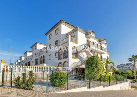 Apartment with 3 bedrooms and 2 bathrooms in Orihuela Costa, Alicante