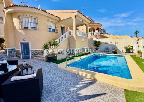 Villa with 3 bedrooms and 2 bathrooms in Ciudad Quesada, Alicante