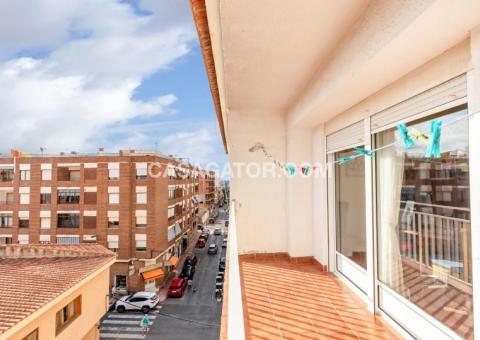 Apartment with 3 bedrooms and 1 bathrooms in Torrevieja, Alicante