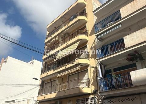 Apartment with 2 bedrooms and 1 bathrooms in Torrevieja, Alicante