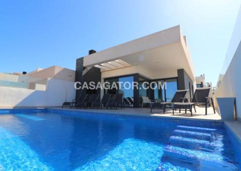 Villa with 3 bedrooms and 3 bathrooms in Ciudad Quesada, Alicante