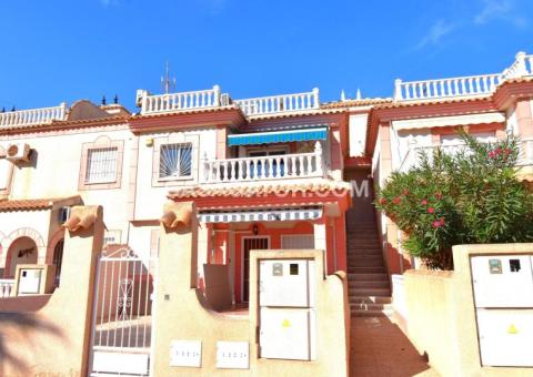 Apartment with 2 bedrooms and 1 bathrooms in Orihuela Costa, Alicante