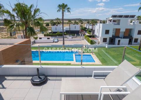 Apartment with 2 bedrooms and 2 bathrooms in Algorfa, Alicante