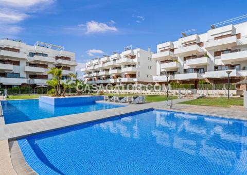 Apartment with 2 bedrooms and 1 bathrooms in Orihuela Costa, Alicante