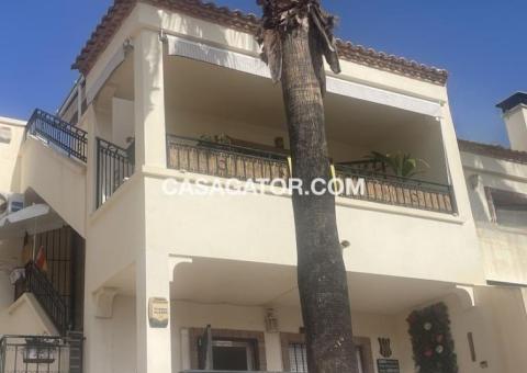 Bungalow with 2 bedrooms and 1 bathrooms in Orihuela Costa, Alicante