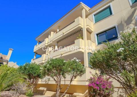 Apartment with 2 bedrooms and 2 bathrooms in Orihuela Costa, Alicante