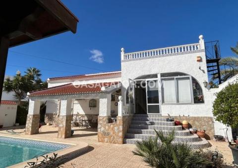 Villa with 3 bedrooms and 2 bathrooms in Ciudad Quesada, Alicante