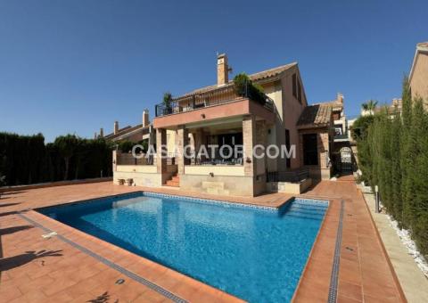 Villa with 3 bedrooms and 2 bathrooms in Algorfa, Alicante