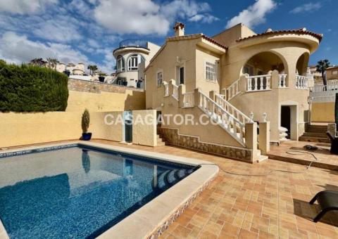 Villa with 5 bedrooms and 2 bathrooms in Ciudad Quesada, Alicante