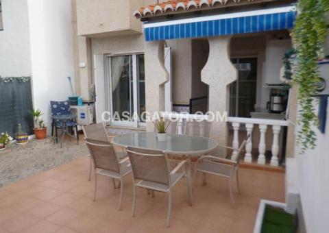 Townhouse with 3 bedrooms and 2 bathrooms in Orihuela Costa, Alicante