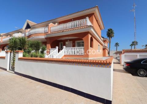 Townhouse with 3 bedrooms and 2 bathrooms in Ciudad Quesada, Alicante