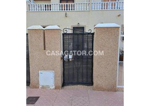 Villa with 2 bedrooms and 1 bathrooms in Rojales, Alicante