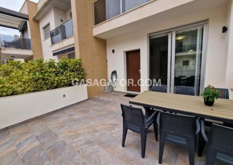 Apartment with 3 bedrooms and 3 bathrooms in Guardamar del Segura, Alicante