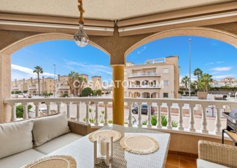 Apartment with 2 bedrooms and 1 bathrooms in Orihuela Costa, Alicante