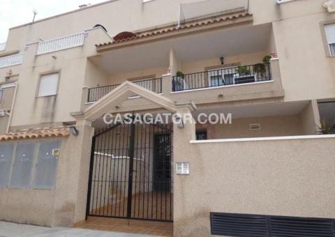 Apartment with 2 bedrooms and 2 bathrooms in Benejúzar, Alicante