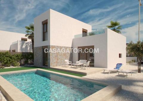 Villa with 3 bedrooms and 2 bathrooms in Algorfa, Alicante