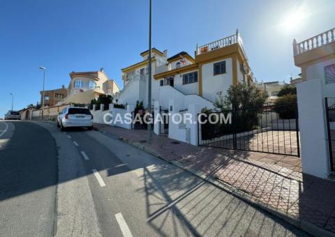 Semi detached with 5 bedrooms and 4 bathrooms in Rojales, Alicante