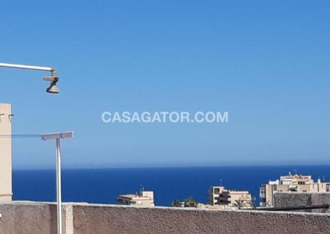 Penthouse with 2 bedrooms and 1 bathrooms in Torrevieja, Alicante