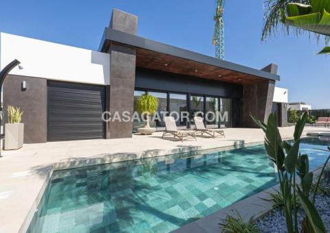 Villa with 3 bedrooms and 2 bathrooms in Ciudad Quesada, Alicante