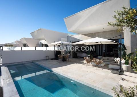 Villa with 4 bedrooms and 3 bathrooms in Rojales, Alicante