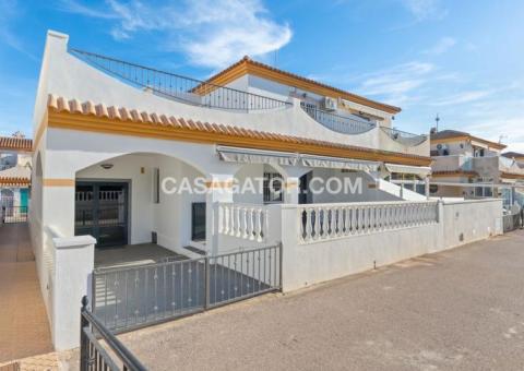 Villa with 3 bedrooms and 2 bathrooms in Orihuela Costa, Alicante